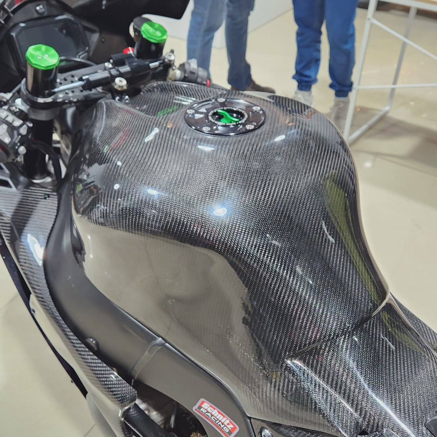 Kamikaze 2016+ Kawasaki ZX10R/RR Carbon Fiber Tank